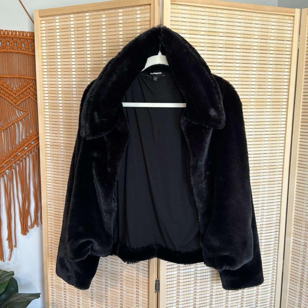 Express Black Faux Fur Jacket - Picture 3 of 4